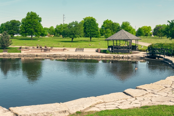 memorial-plaza-by-pond