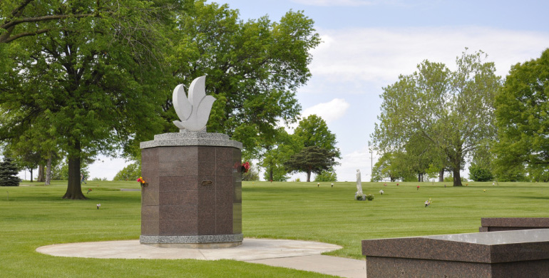 columbarium-memorial-park-topeka