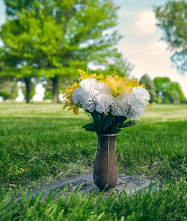 bronze-flower-vase-at-cemetery
