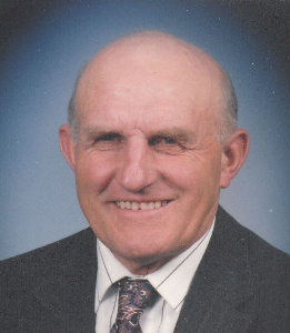 Obituary photo of Earl T. Guseck, Green Bay-WI