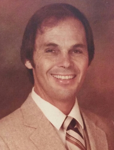 Obituary photo of Floyd Challacomb, Louisburg-KS