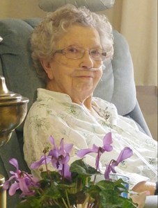 Obituary photo of Evelyn Doris Minnich, Dove-KS