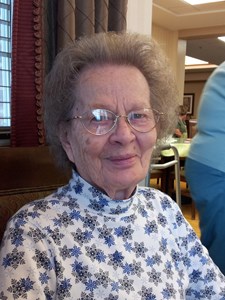Obituary photo of Elaine McNett, Olathe-KS