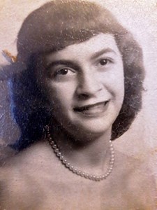 Obituary photo of Marilyn McQuiniff, Columbus-OH