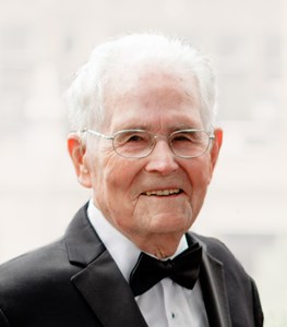 Obituary photo of George Hutchins, Topeka-KS