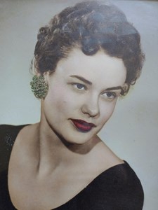 Obituary photo of Helen McCune, Olathe-KS