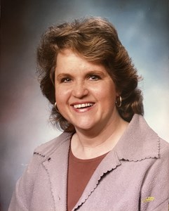 Obituary photo of Ute Mueller, Dove-KS