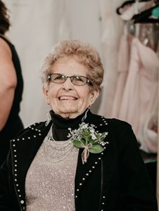 Obituary photo of Crystal Metz, Dove-KS